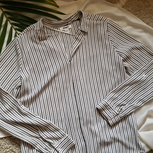 Tops - Black and white shirt